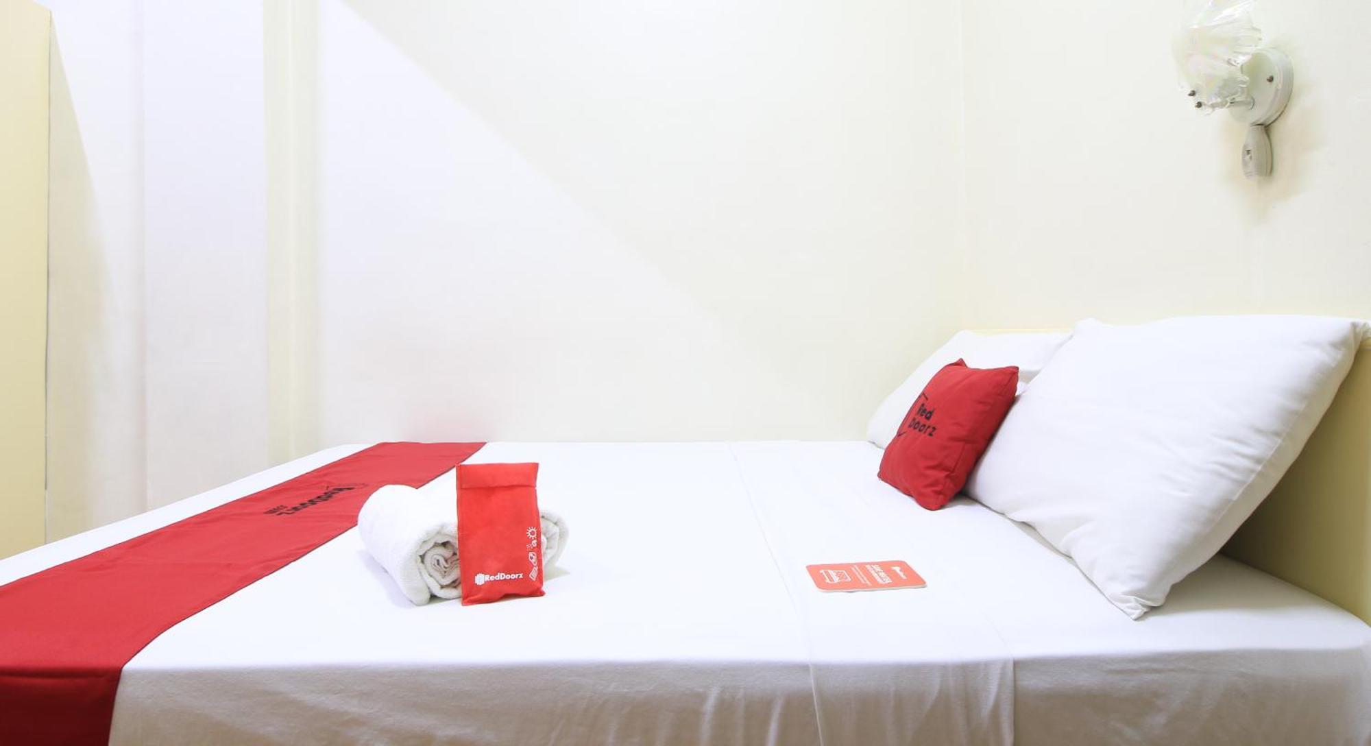 RedDoorz Plus @ Chinatown Binondo Manila Zewnętrze zdjęcie