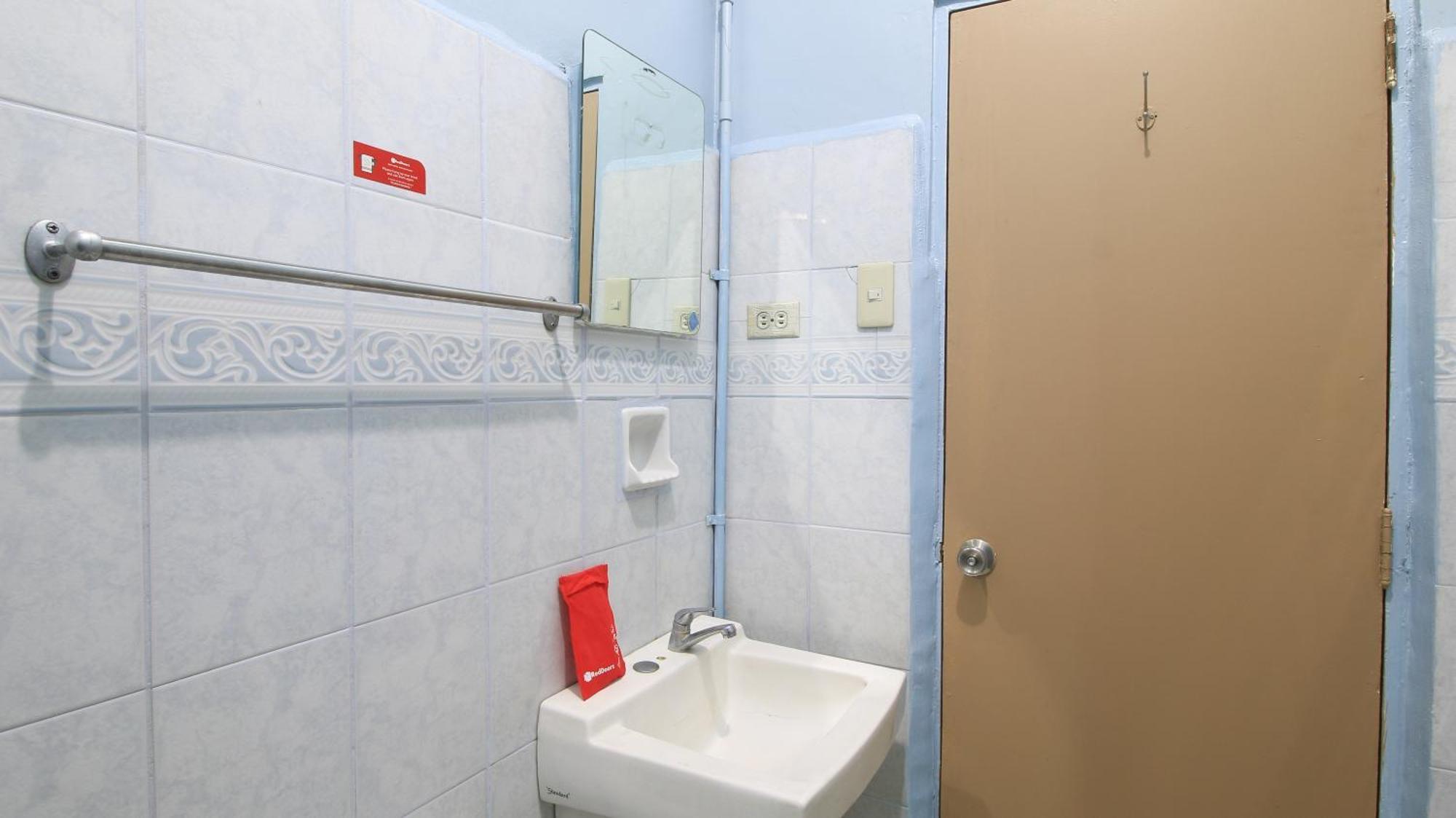 RedDoorz Plus @ Chinatown Binondo Manila Zewnętrze zdjęcie