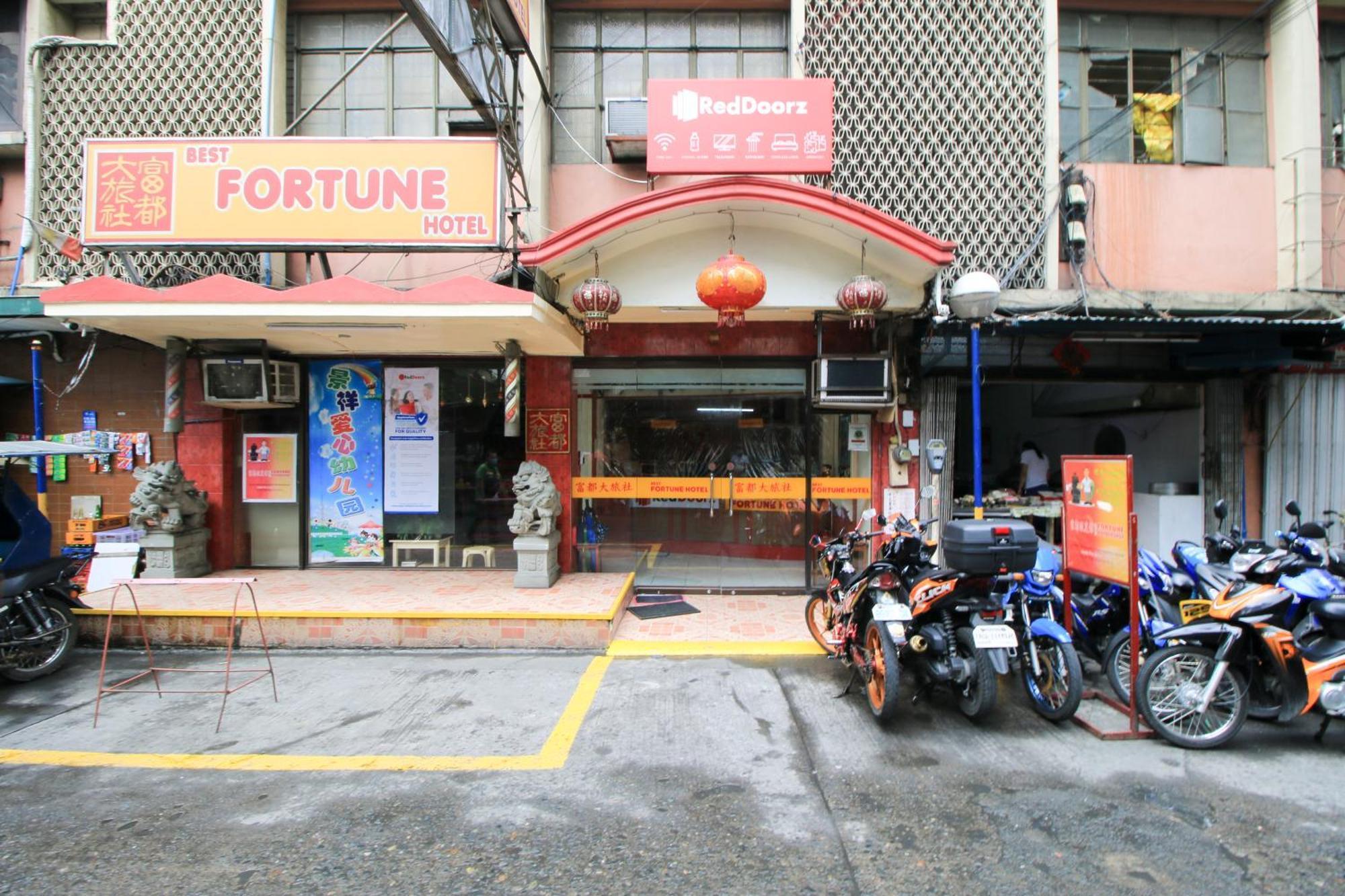 RedDoorz Plus @ Chinatown Binondo Manila Zewnętrze zdjęcie